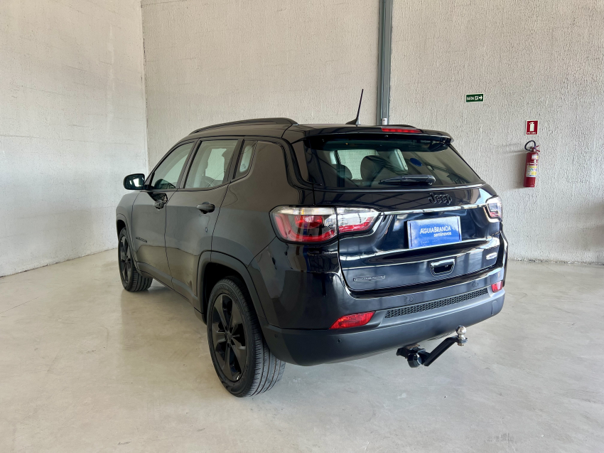 JEEP COMPASS 2.0 16V FLEX LONGITUDE AUTOMÁTICO 7