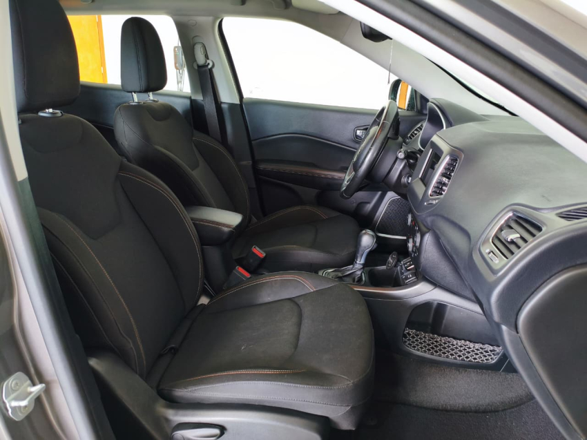 JEEP COMPASS 2.0 16V FLEX SPORT AUTOMÁTICO 18