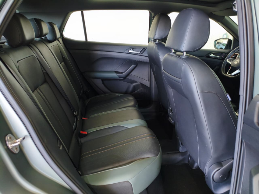 Volkswagen T-CROSS 1.4 250 TSI TOTAL FLEX EXTREME AUTOMÁTICO 20