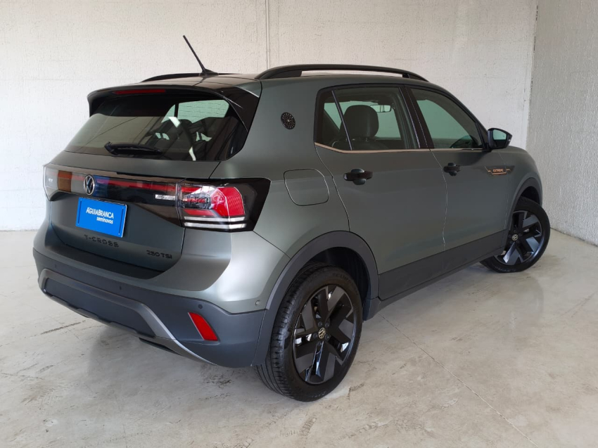 Volkswagen T-CROSS 1.4 250 TSI TOTAL FLEX EXTREME AUTOMÁTICO 10