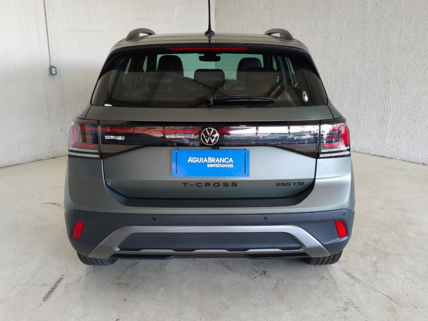 Volkswagen T-CROSS 1.4 250 TSI TOTAL FLEX EXTREME AUTOMÁTICO 8