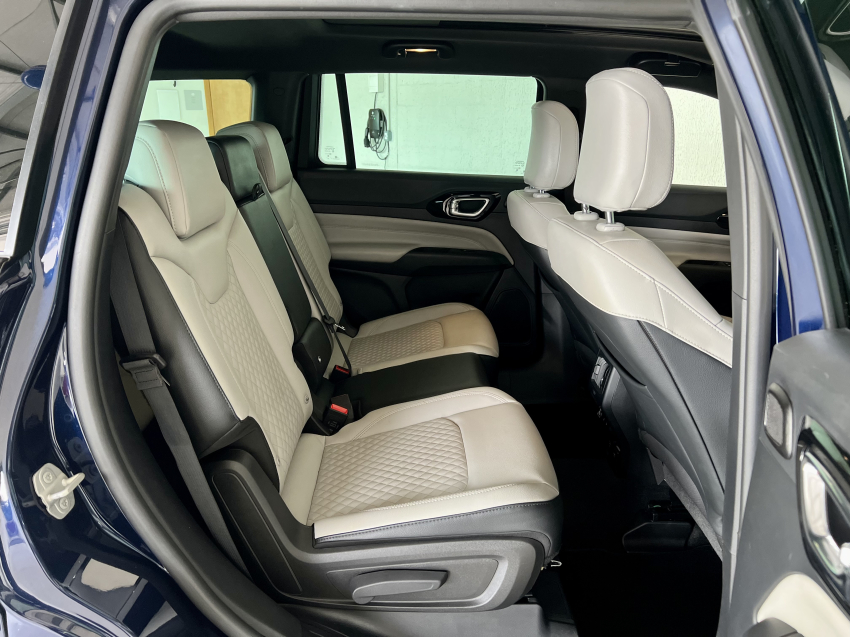 JEEP COMMANDER 1.3 T270 TURBO FLEX OVERLAND AT6 22