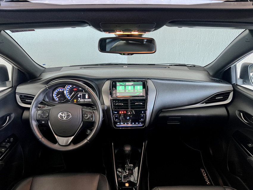 Toyota YARIS 1.5 16V FLEX XLS MULTIDRIVE 13