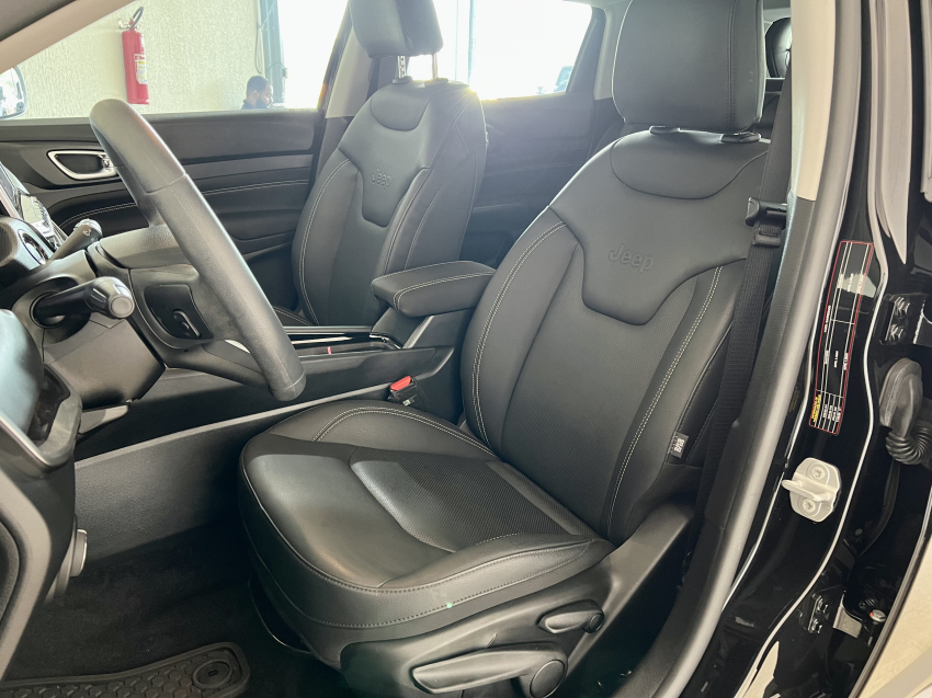 JEEP COMPASS 1.3 T270 TURBO FLEX SPORT AT6 21