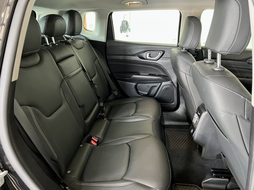 JEEP COMPASS 1.3 T270 TURBO FLEX SPORT AT6 23