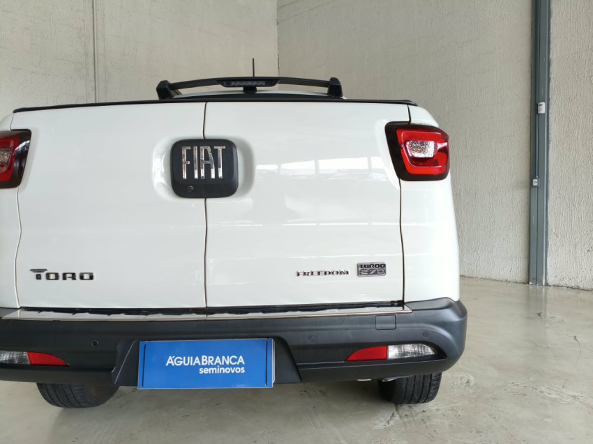 Fiat TORO 1.3 TURBO 270 FLEX FREEDOM AT6 8