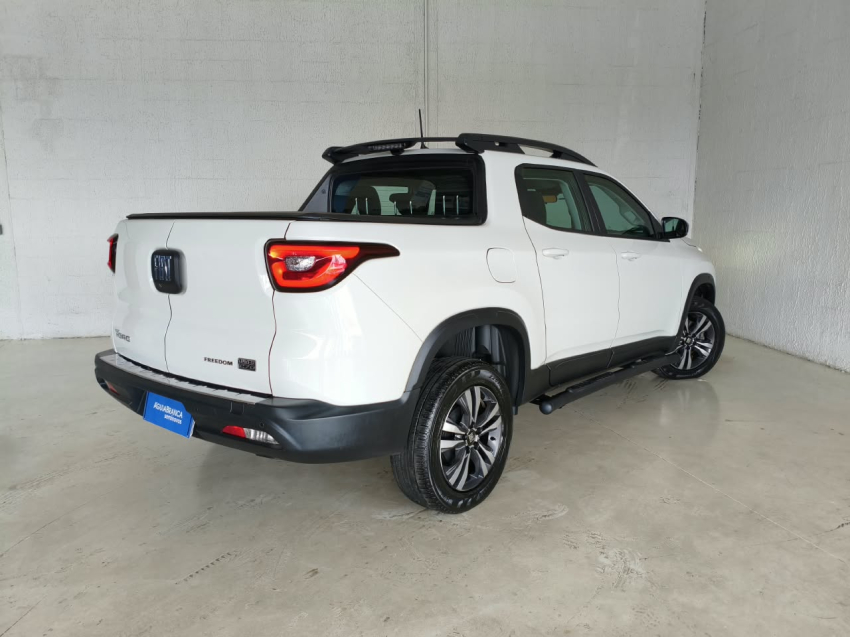 Fiat TORO 1.3 TURBO 270 FLEX FREEDOM AT6 9