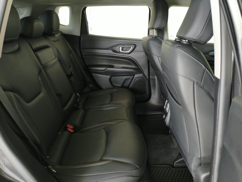 JEEP COMPASS 1.3 T270 TURBO FLEX SPORT AT6 23