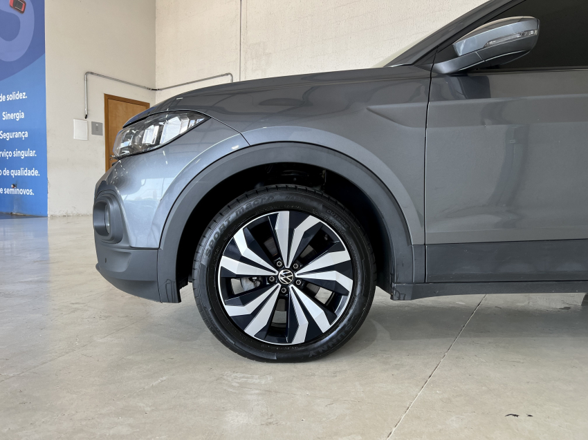 Volkswagen T-CROSS 1.0 200 TSI TOTAL FLEX AUTOMÁTICO 2