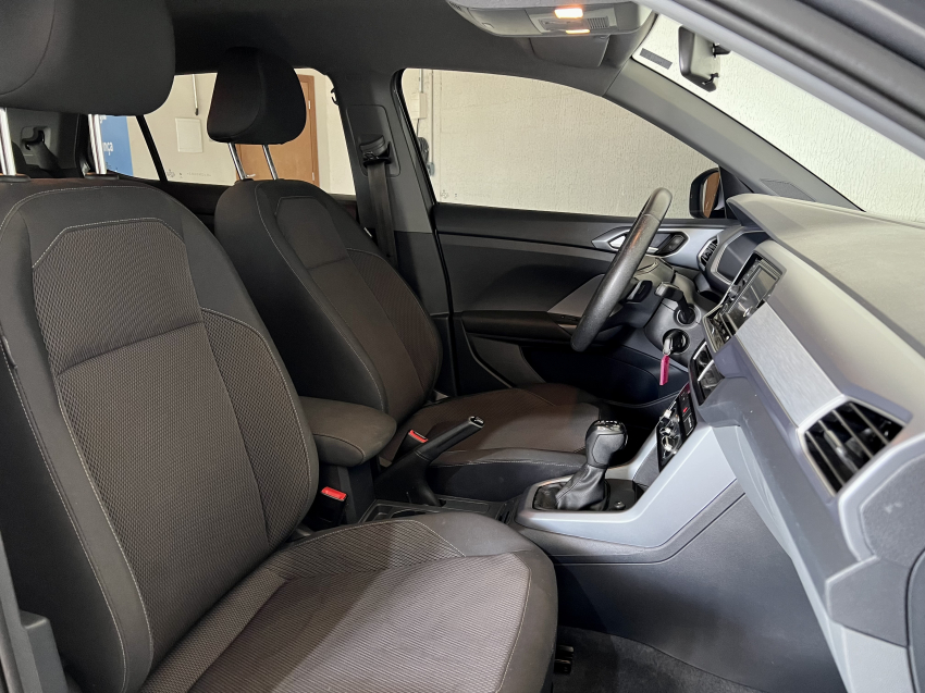Volkswagen T-CROSS 1.0 200 TSI TOTAL FLEX AUTOMÁTICO 20