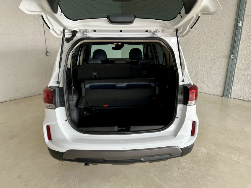 Chevrolet SPIN 1.8 PREMIER 8V FLEX 4P AUTOMÁTICO 11