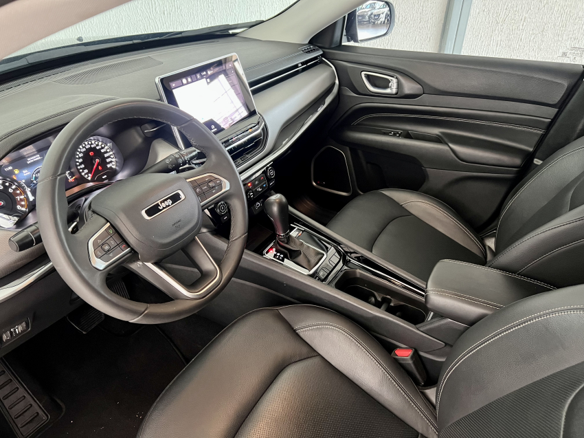 JEEP COMPASS 1.3 T270 TURBO FLEX LONGITUDE AT6 13