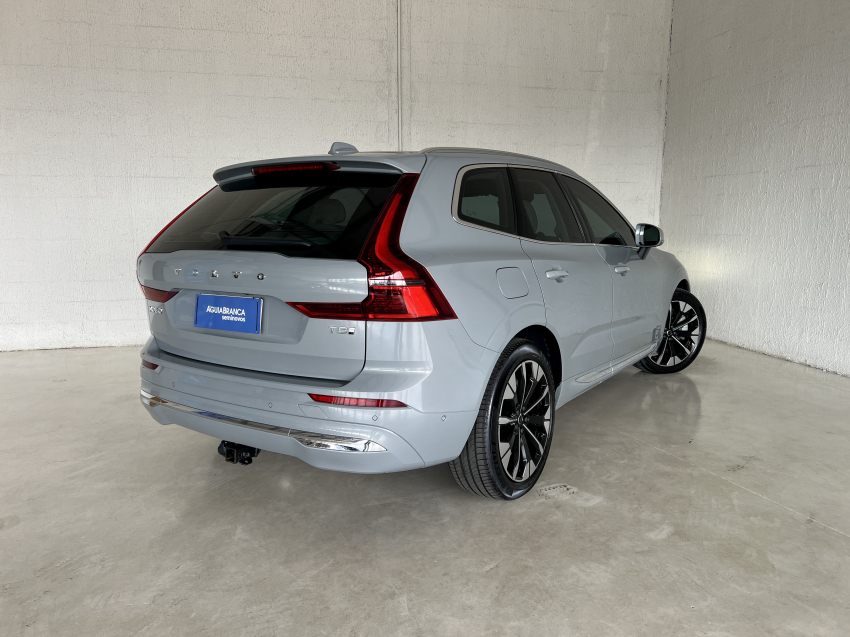 Volvo XC60 2.0 T8 PHEV ULTRA AWD GEARTRONIC 10