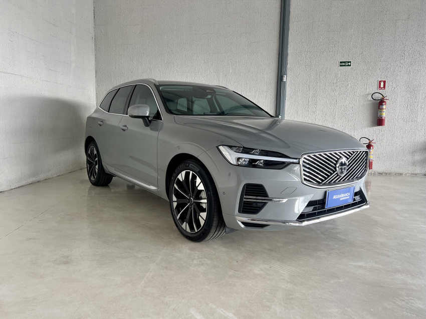 Volvo XC60 2.0 T8 PHEV ULTRA AWD GEARTRONIC 5