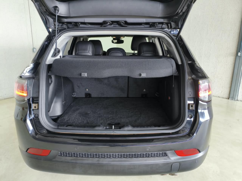 JEEP COMPASS 1.3 T270 TURBO FLEX LIMITED AT6 10