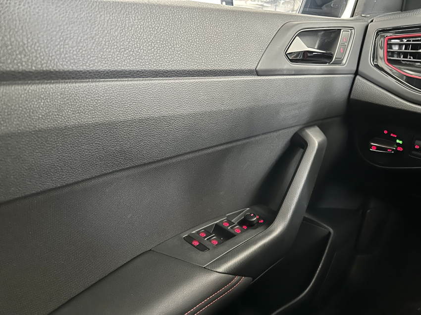 Volkswagen NIVUS 1.4 250 TSI TOTAL FLEX GTS AUTOMÁTICO 20