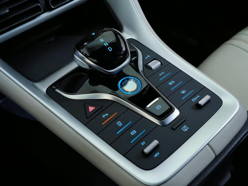 BYD SONG PRO 1.5 DM-I HÍBRIDO GL AUTOMÁTICO 17