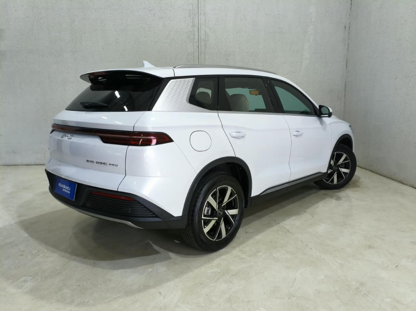BYD SONG PRO 1.5 DM-I HÍBRIDO GL AUTOMÁTICO 10