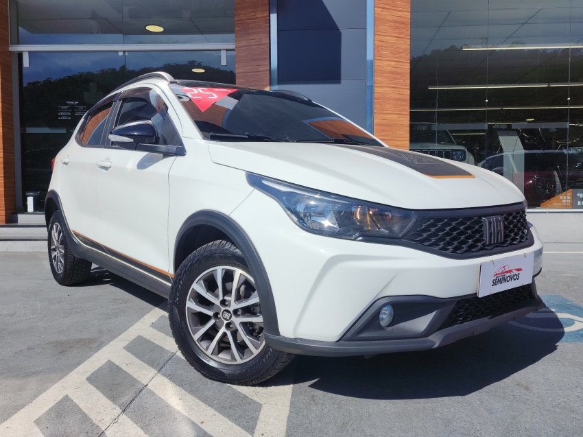 fiat argo 1.3 firefly flex trekking cvt 4p manual 2025