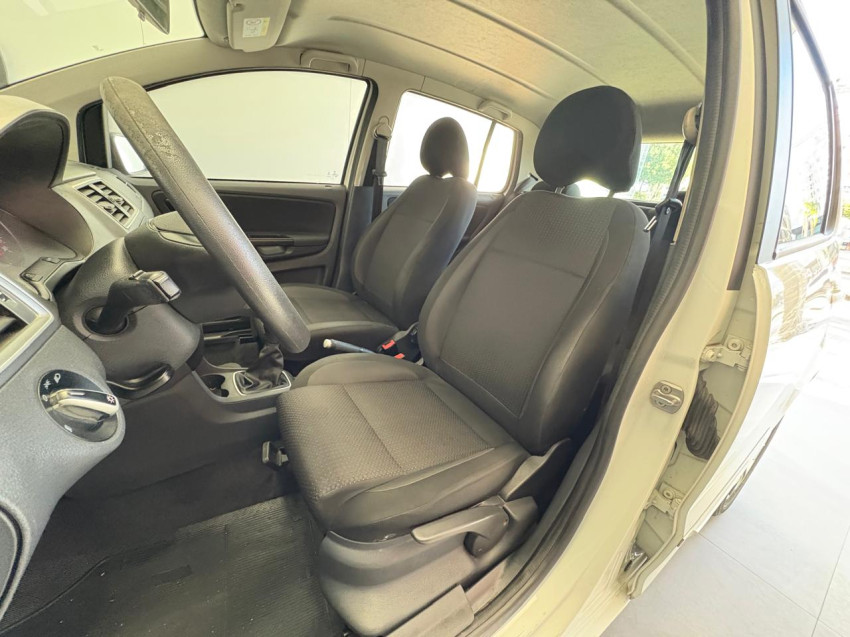 volkswagen fox 1.6 msi total flex connect 4p manual 1.8 2018