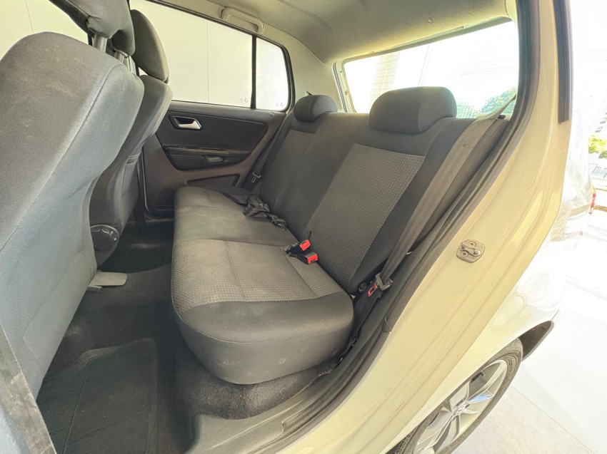 volkswagen fox 1.6 msi total flex connect 4p manual 1.8 2018