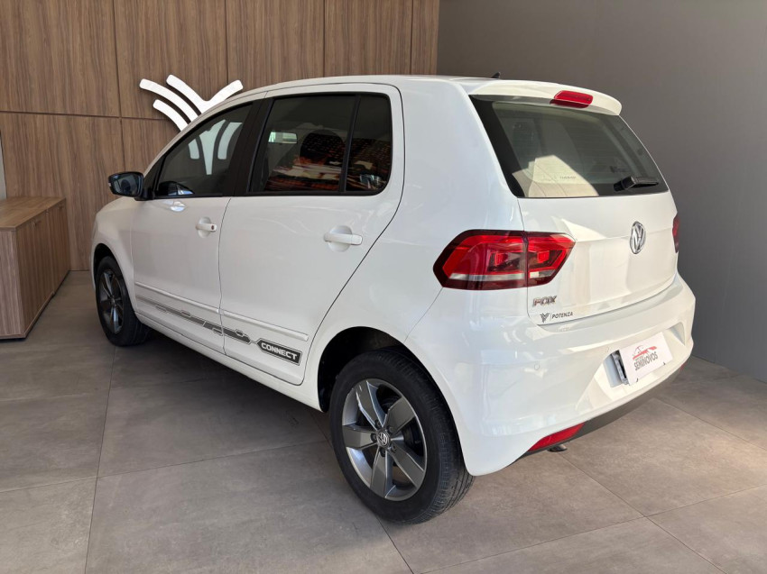 volkswagen fox 1.6 msi total flex connect 4p manual 1.8 2018