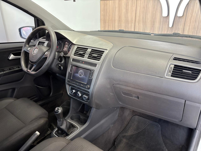 volkswagen fox 1.6 msi total flex connect 4p manual 1.8 2018
