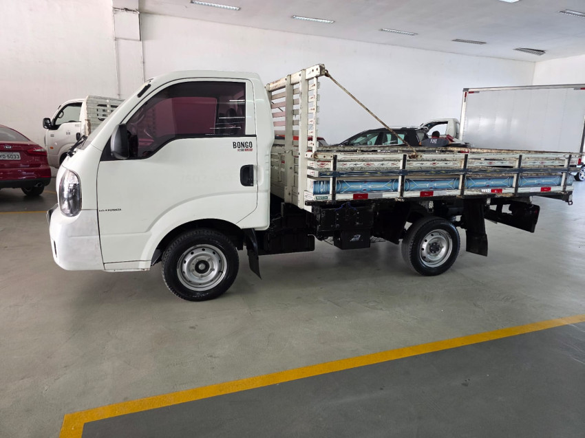 kia bongo 2.5 td diesel std cs manual 2p 2022
