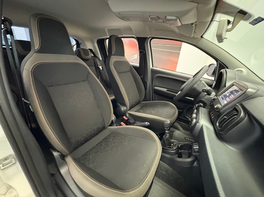fiat  mobi 1.0 evo flex trekking man 24/24 seminovo