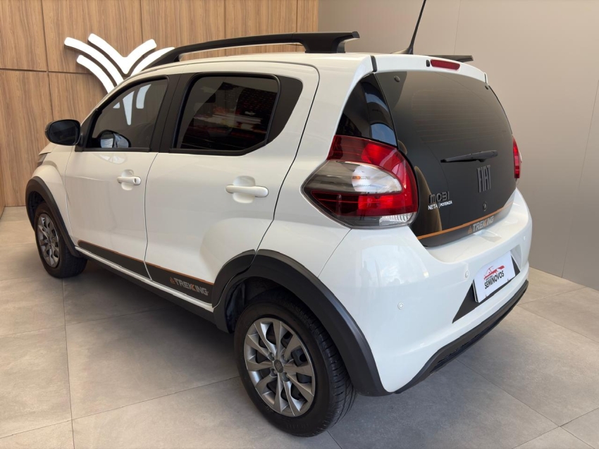 fiat  mobi 1.0 evo flex trekking man 24/24 seminovo