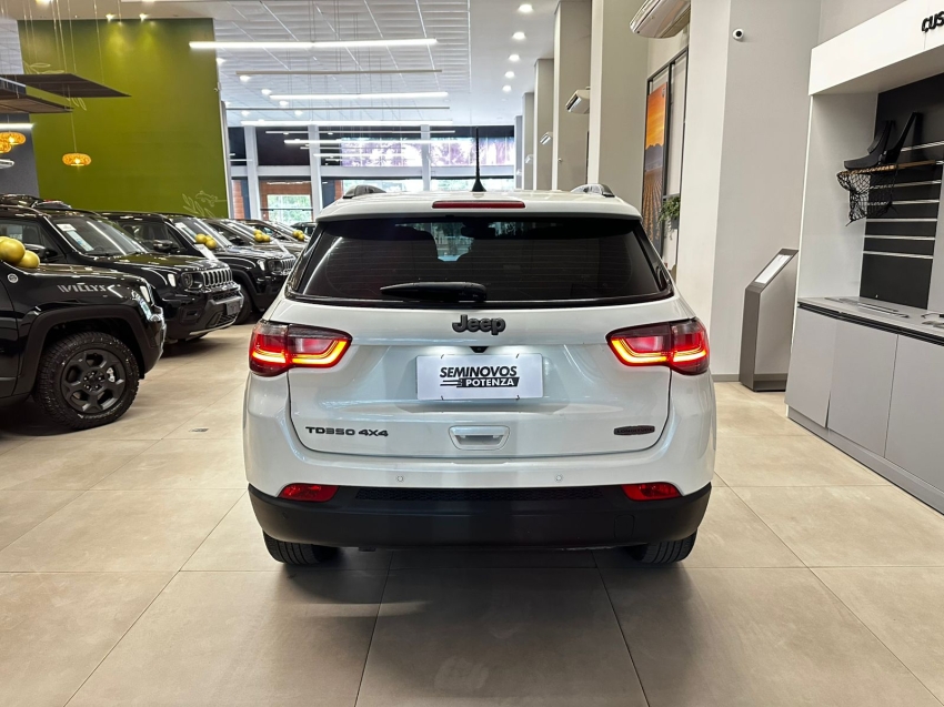 jeep compass 2.0 td350 turbo diesel longitude at9 21/22 seminovo4