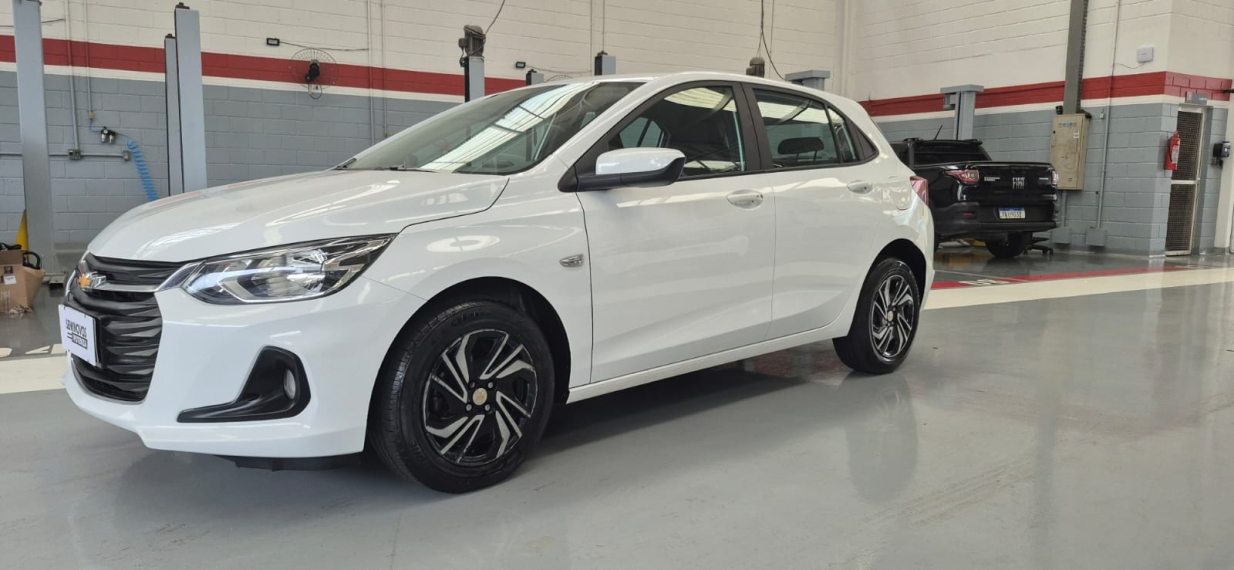 chevrolet onix 1.0 flex lt man 23/24 seminovo