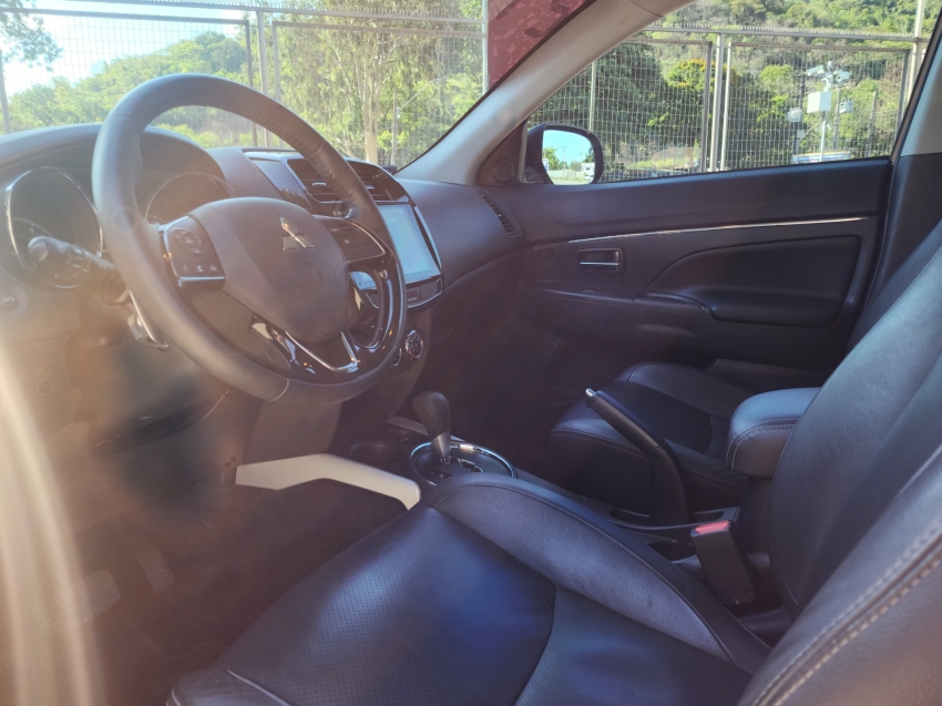 mitsubishi outlander sport 2.0 mivec flex hpe awd at 20/21 seminovo9