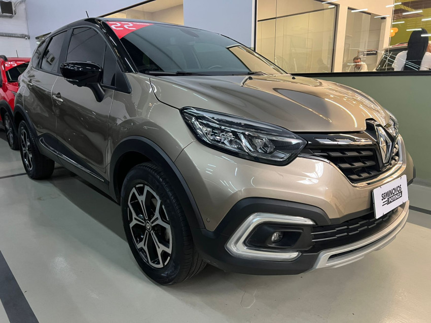 renault captur 1.3 tce flex iconic x-tronic 21/22 seminovo2
