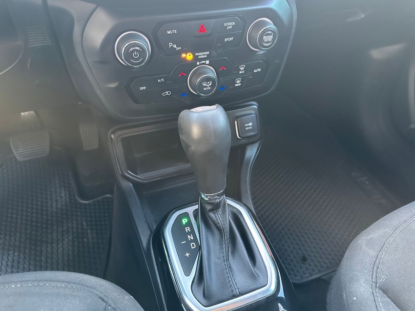 jeep renegade 1.8 16v flex sport 4p at 21/21 seminovo9