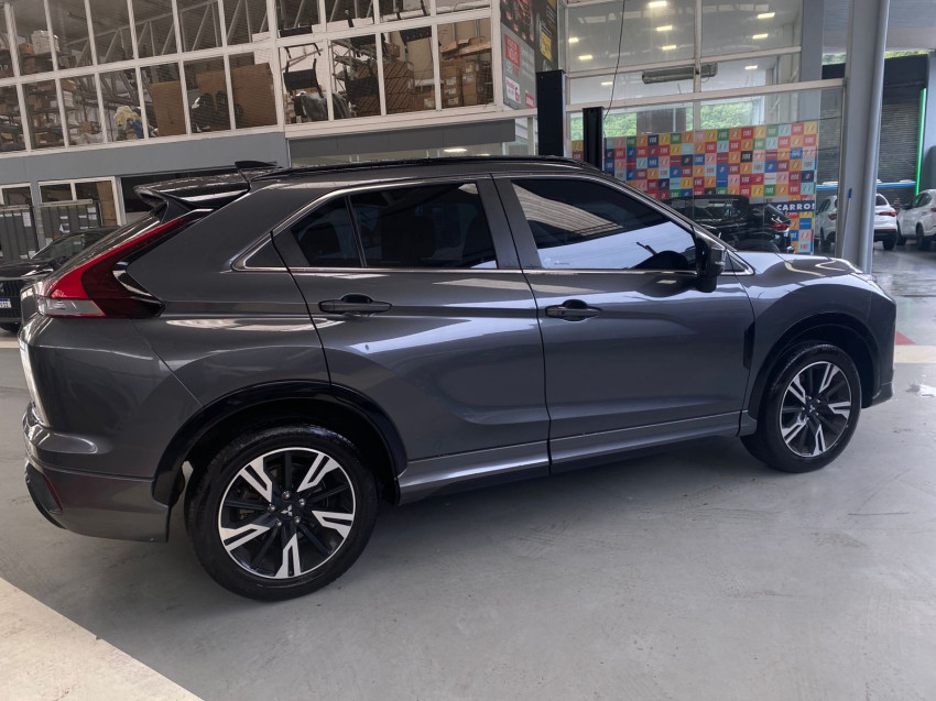 mitsubishi eclipse cross 1.5 mivec turbo gasolina hpe cvt 23/24 seminovo3