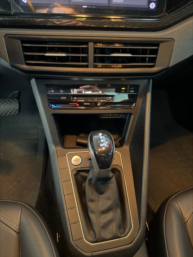 volkswagen virtus 1.0 200 tsi comfortline at 24/25 seminovo9