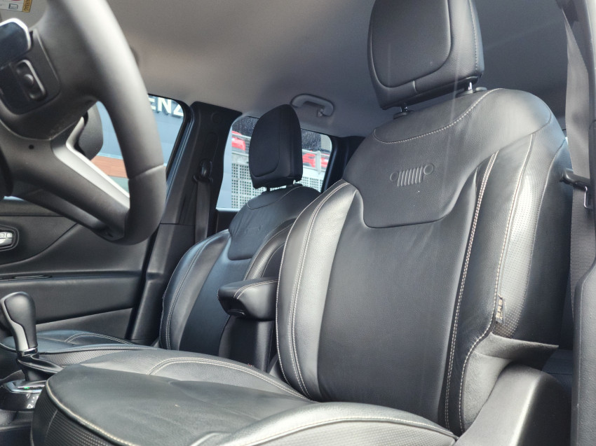 jeep renegade 1.3 t270 turbo flex longitude at6 23/24 seminovo6