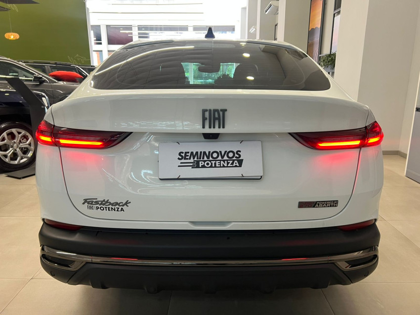 fiat fastback 1.3 turbo 270 flex limited edition at6 23/23 seminovo4