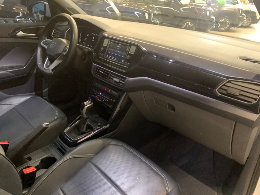 volkswagen t-cross 1.0 200 tsi total flex at 23/23 seminovo9