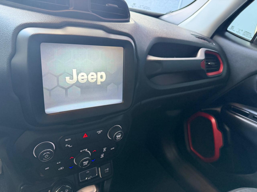jeep renegade 2.0 16v turbo diesel trailhawk 4p 4x4 at 19/19 seminovo8
