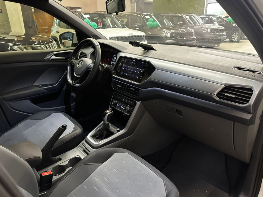 volkswagen t-cross 1.0 200 tsi total flex comfortline at 19/20 seminovo9