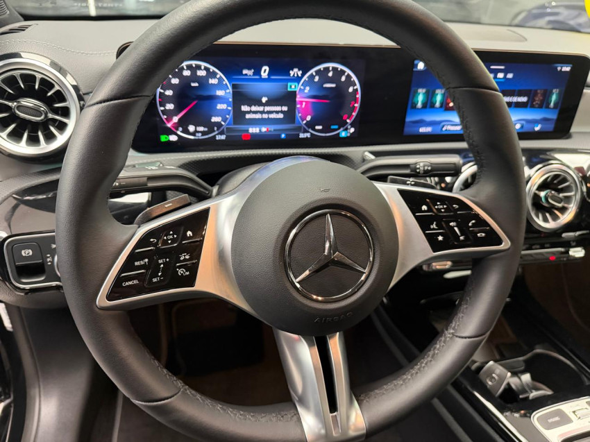 mercedes-benz cla 200 1.3 mhev progressive 7g-dct 4p automatico 202610