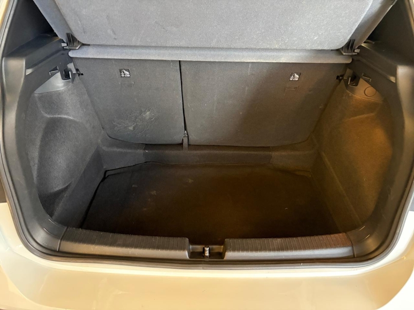 volkswagen t-cross 1.0 200 tsi total flex comfortline automatico 4p 202511