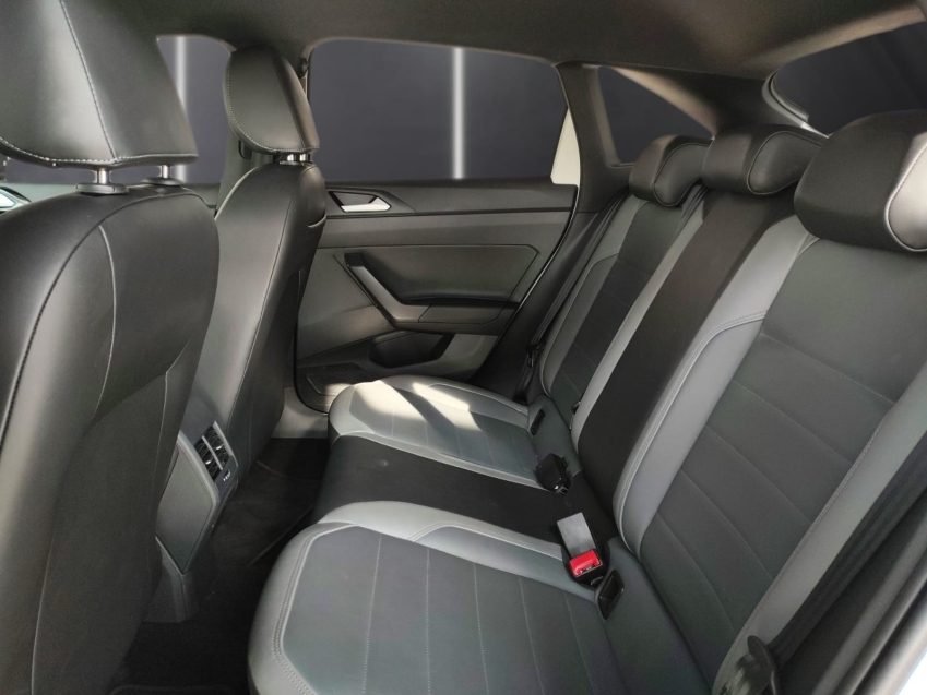 volkswagen nivus 1.0 200 tsi total flex highline automatico 4p 202410