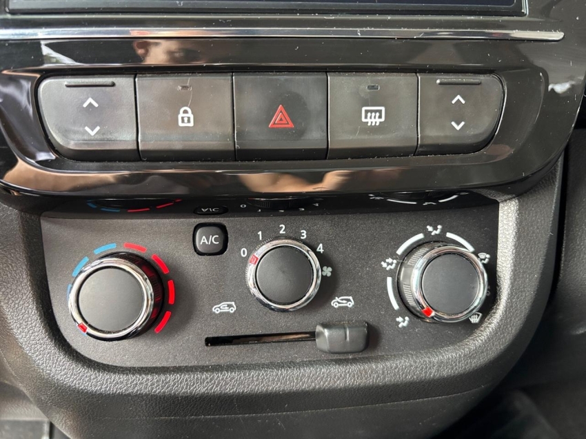 renault kwid 1.0 12v sce flex intense manual 4p 202411