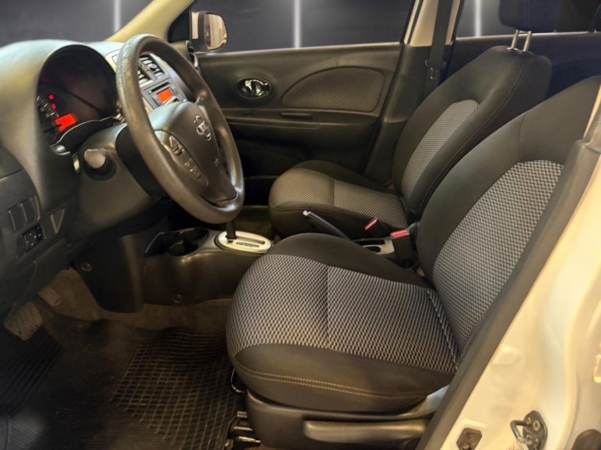 nissan march 1.6 sv 16v flexstart 4p xtronic flex automatico 20176