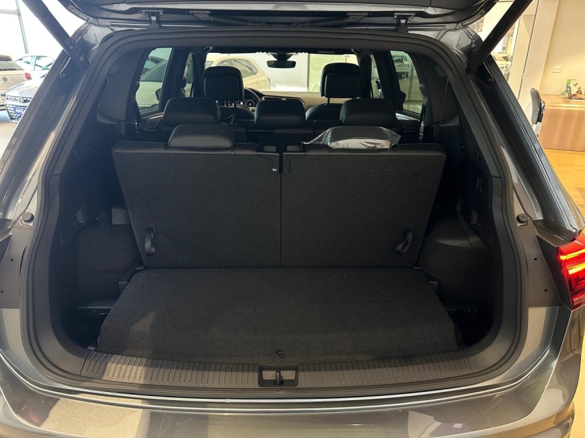 volkswagen tiguan 2.0 300 tsi gasolina allspace r-line automatico 4p 202516