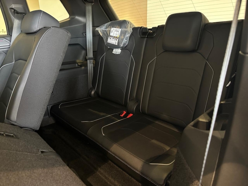volkswagen tiguan 2.0 300 tsi gasolina allspace r-line automatico 4p 202512