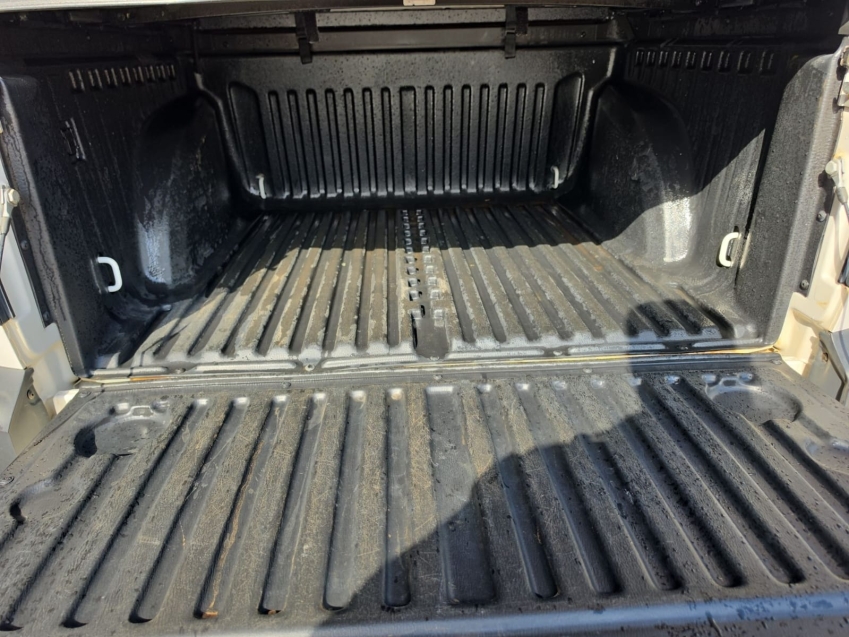 volkswagen saveiro 1.6 msi extreme cd 16v flex 2p manual 4p 202512